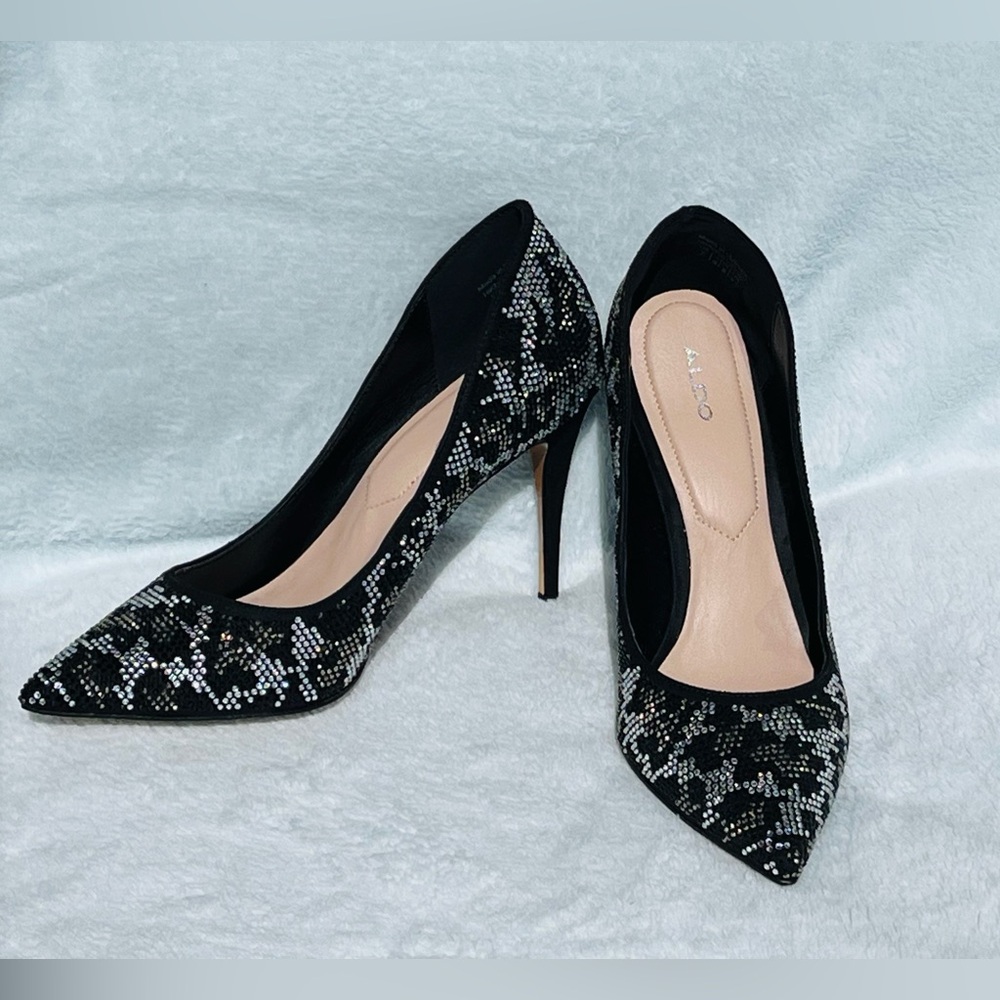 Aldo rhinestone shoes/ heels/ pumps. Shiny, sparkly. Snakeskin pattern Formal. 7